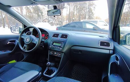 Volkswagen Polo VI (EU Market), 2010 год, 620 000 рублей, 16 фотография