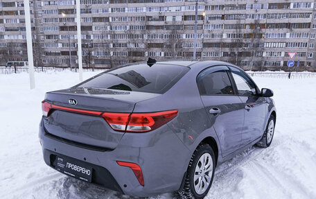 KIA Rio IV, 2017 год, 1 240 000 рублей, 6 фотография