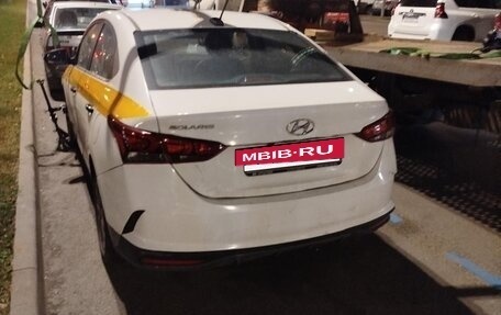 Hyundai Solaris II рестайлинг, 2021 год, 710 000 рублей, 4 фотография