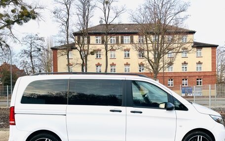 Mercedes-Benz V-Класс, 2022 год, 5 100 000 рублей, 4 фотография