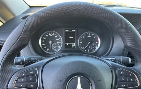 Mercedes-Benz V-Класс, 2022 год, 5 100 000 рублей, 9 фотография