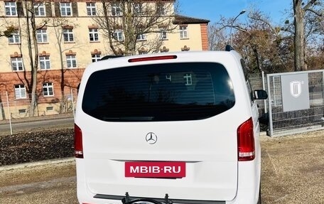 Mercedes-Benz V-Класс, 2022 год, 5 100 000 рублей, 6 фотография