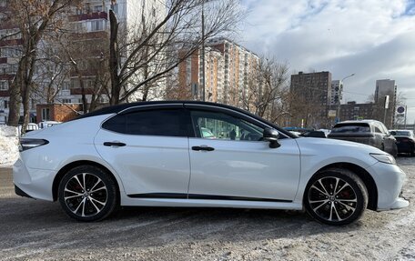 Toyota Camry, 2021 год, 2 740 000 рублей, 4 фотография