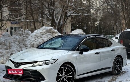 Toyota Camry, 2021 год, 2 740 000 рублей, 15 фотография