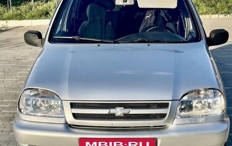 Chevrolet Niva I рестайлинг, 2008 год, 540 000 рублей, 3 фотография