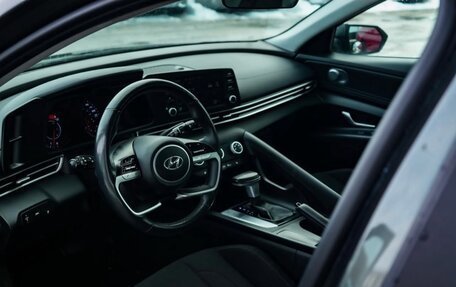 Hyundai Elantra, 2023 год, 1 649 999 рублей, 7 фотография