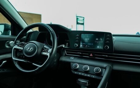 Hyundai Elantra, 2023 год, 1 649 999 рублей, 14 фотография