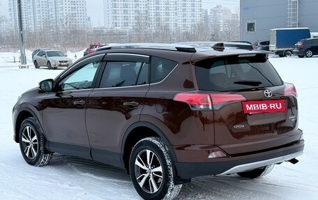 Toyota RAV4, 2017 год, 2 570 000 рублей, 8 фотография