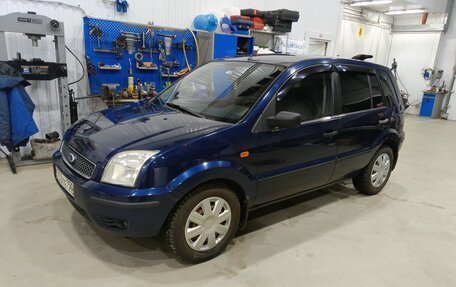 Ford Fusion I, 2005 год, 450 000 рублей, 2 фотография