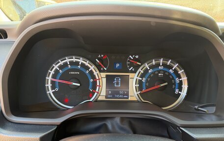 Toyota 4Runner V, 2017 год, 5 750 000 рублей, 14 фотография