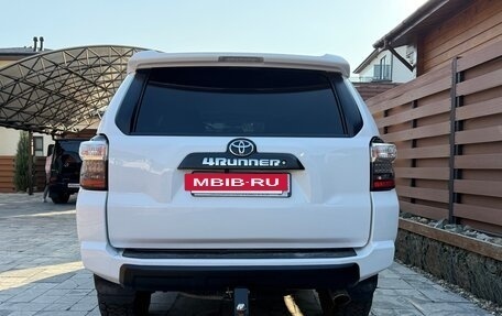 Toyota 4Runner V, 2017 год, 5 750 000 рублей, 6 фотография