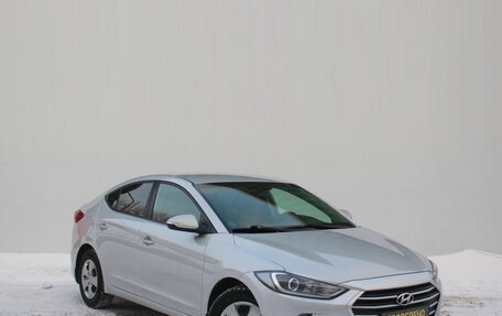 Hyundai Elantra VI рестайлинг, 2018 год, 1 349 000 рублей, 3 фотография