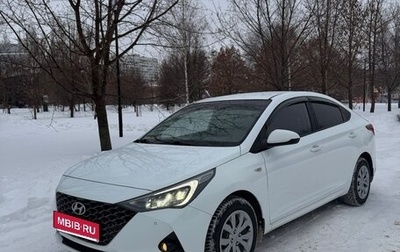 Hyundai Solaris II рестайлинг, 2021 год, 1 950 000 рублей, 1 фотография