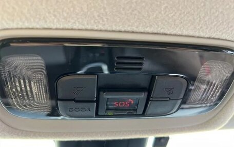 Toyota Yaris Cross, 2023 год, 1 913 000 рублей, 9 фотография