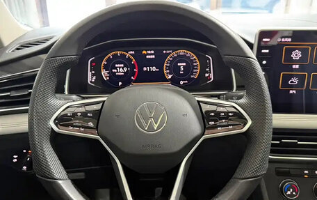 Volkswagen Tiguan II, 2022 год, 2 645 000 рублей, 17 фотография