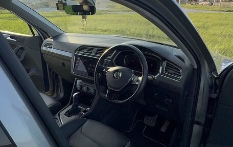 Volkswagen Tiguan II, 2019 год, 1 900 000 рублей, 7 фотография