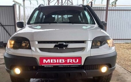 Chevrolet Niva I рестайлинг, 2019 год, 835 000 рублей, 2 фотография