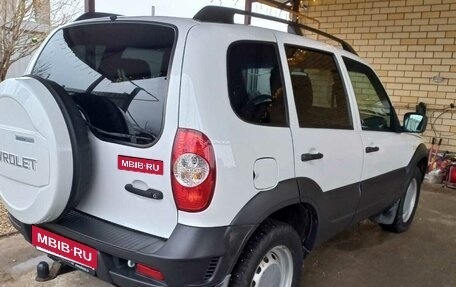 Chevrolet Niva I рестайлинг, 2019 год, 835 000 рублей, 6 фотография