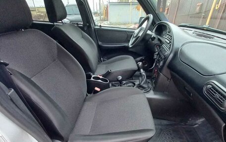 Chevrolet Niva I рестайлинг, 2019 год, 835 000 рублей, 21 фотография