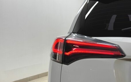 Toyota RAV4, 2016 год, 2 325 000 рублей, 10 фотография