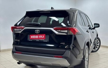 Toyota RAV4, 2021 год, 3 699 000 рублей, 4 фотография