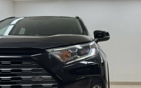 Toyota RAV4, 2021 год, 3 699 000 рублей, 8 фотография