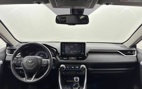 Toyota RAV4, 2021 год, 3 699 000 рублей, 20 фотография