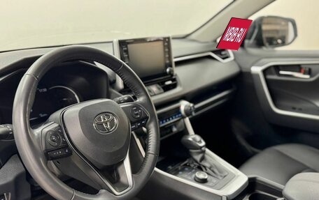 Toyota RAV4, 2021 год, 3 699 000 рублей, 11 фотография