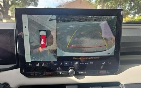 Toyota RAV4, 2026 год, 9 090 000 рублей, 6 фотография