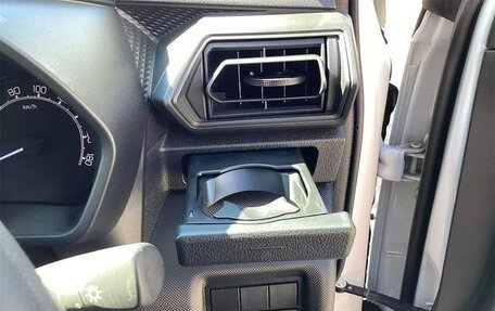 Toyota Raize I, 2023 год, 1 662 000 рублей, 14 фотография