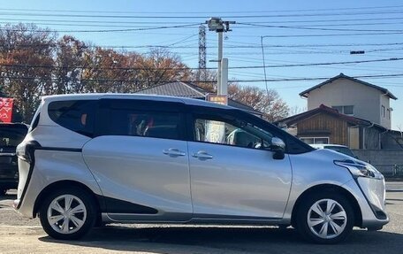 Toyota Sienta II, 2018 год, 1 265 000 рублей, 6 фотография