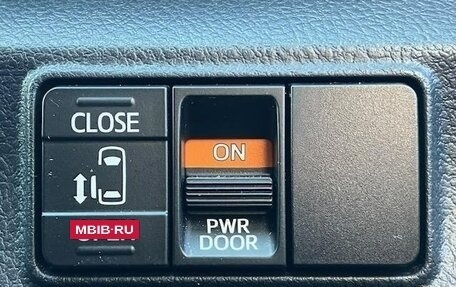 Toyota Sienta II, 2018 год, 1 265 000 рублей, 8 фотография