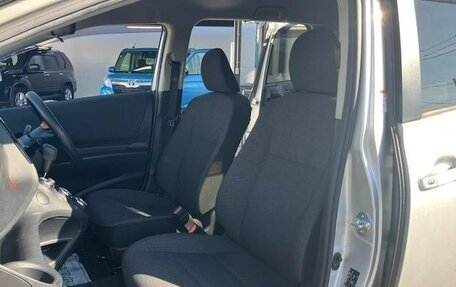 Toyota Sienta II, 2018 год, 1 265 000 рублей, 31 фотография