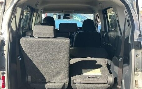 Toyota Sienta II, 2018 год, 1 265 000 рублей, 21 фотография