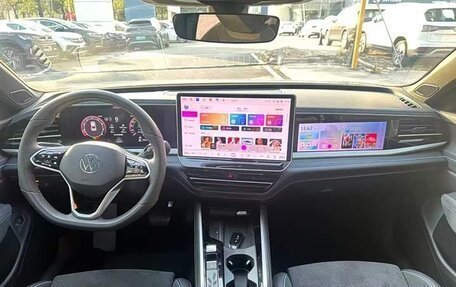 Volkswagen Passat, 2024 год, 1 605 125 рублей, 13 фотография