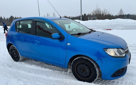 Renault Sandero II рестайлинг, 2017 год, 600 000 рублей, 4 фотография