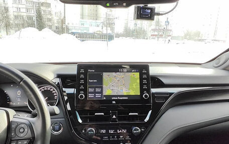 Toyota Camry, 2021 год, 3 300 000 рублей, 9 фотография