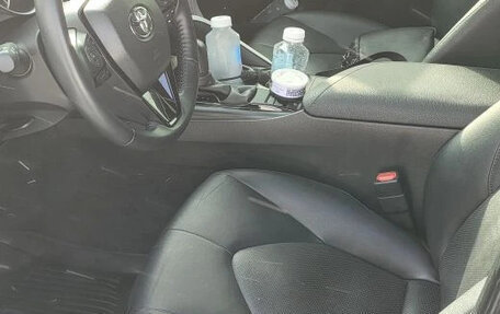 Toyota Camry, 2021 год, 3 300 000 рублей, 10 фотография