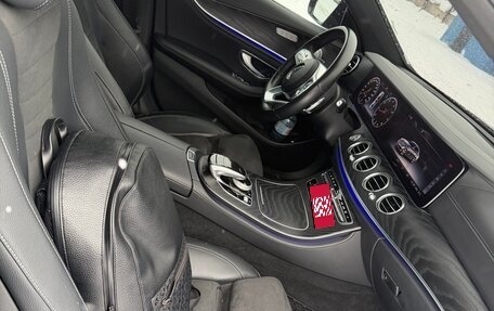 Mercedes-Benz E-Класс, 2019 год, 3 750 000 рублей, 10 фотография