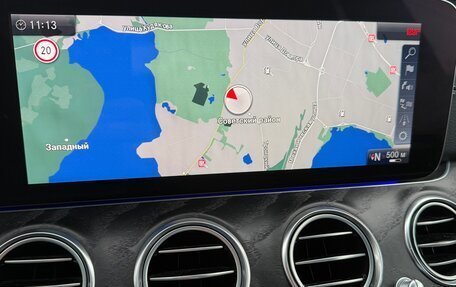 Mercedes-Benz E-Класс, 2019 год, 3 750 000 рублей, 19 фотография