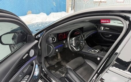 Mercedes-Benz E-Класс, 2019 год, 3 750 000 рублей, 13 фотография