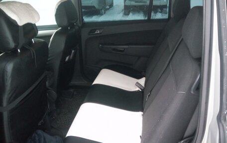 Opel Zafira B, 2011 год, 750 000 рублей, 2 фотография