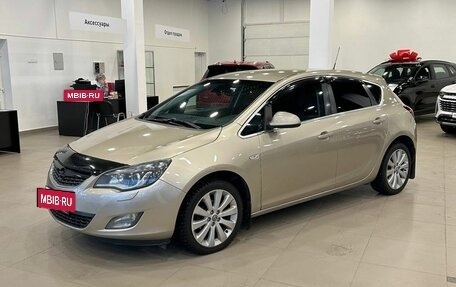 Opel Astra J, 2011 год, 619 000 рублей, 3 фотография