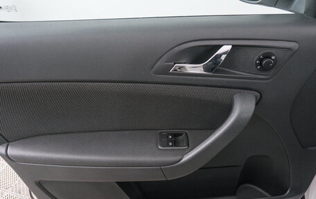 Skoda Yeti I рестайлинг, 2012 год, 1 199 000 рублей, 20 фотография