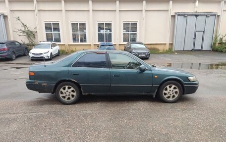 Toyota Camry, 1998 год, 250 000 рублей, 6 фотография