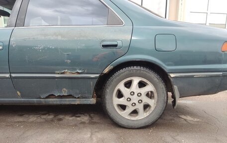 Toyota Camry, 1998 год, 250 000 рублей, 8 фотография