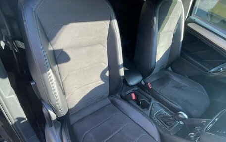 Volkswagen Tiguan II, 2020 год, 2 400 000 рублей, 16 фотография