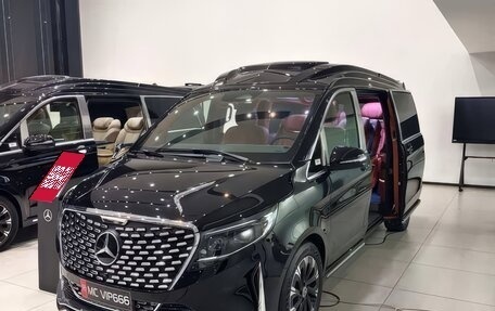 Mercedes-Benz V-Класс, 2025 год, 10 300 000 рублей, 2 фотография