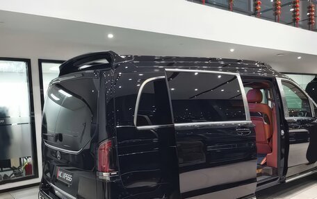 Mercedes-Benz V-Класс, 2025 год, 10 300 000 рублей, 10 фотография