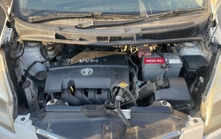 Toyota Ractis I, 2005 год, 480 000 рублей, 8 фотография